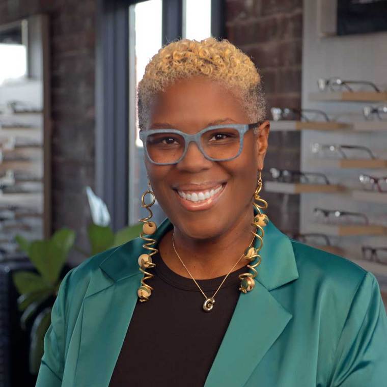 patients look <span style="text-transform: uppercase">AND</span> feel great in our frames